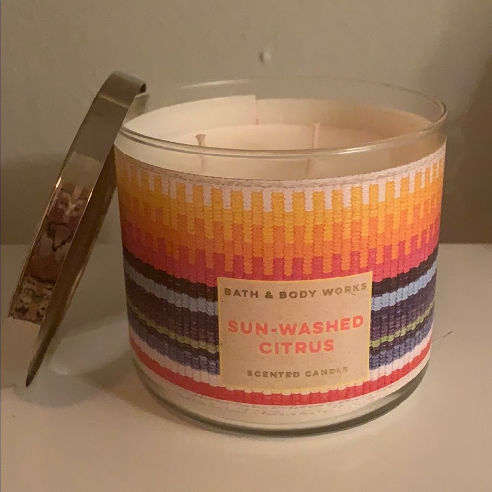 Bath & Body Works Sunwashed Citrus Candle